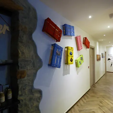 Thematic - Athema Atmosphere ترييستي